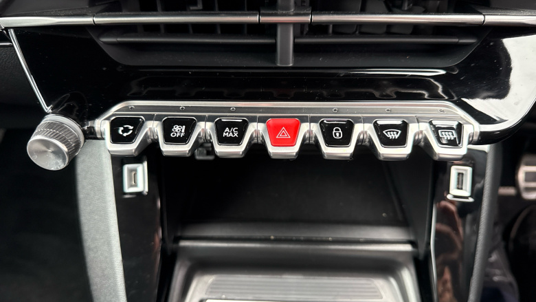 Peugeot 208 1.2 PureTech 100 Allure Premium + 5dr Petrol Hatchback